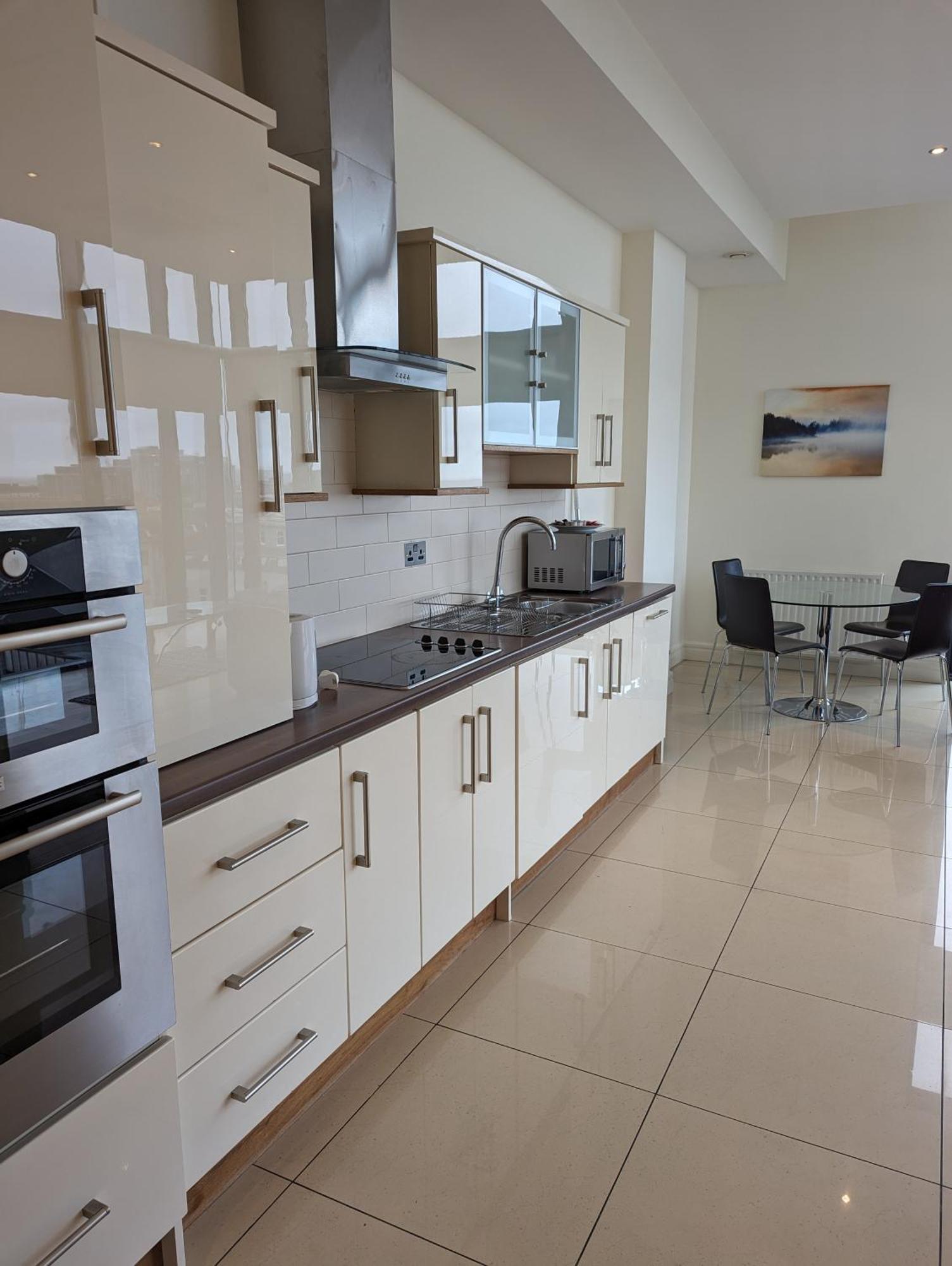 The Western Citypoint Apartments Galway Dış mekan fotoğraf