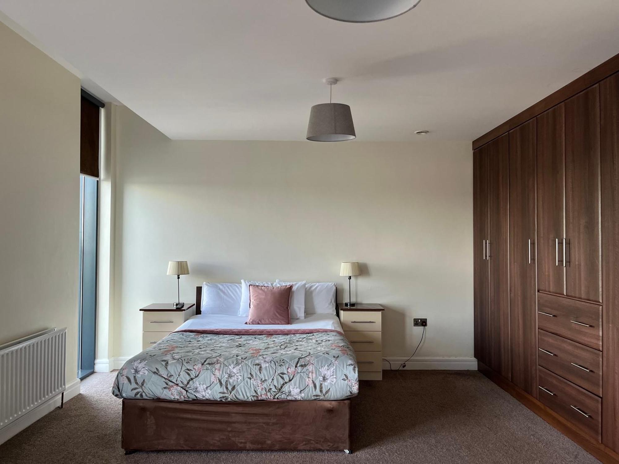 The Western Citypoint Apartments Galway Dış mekan fotoğraf