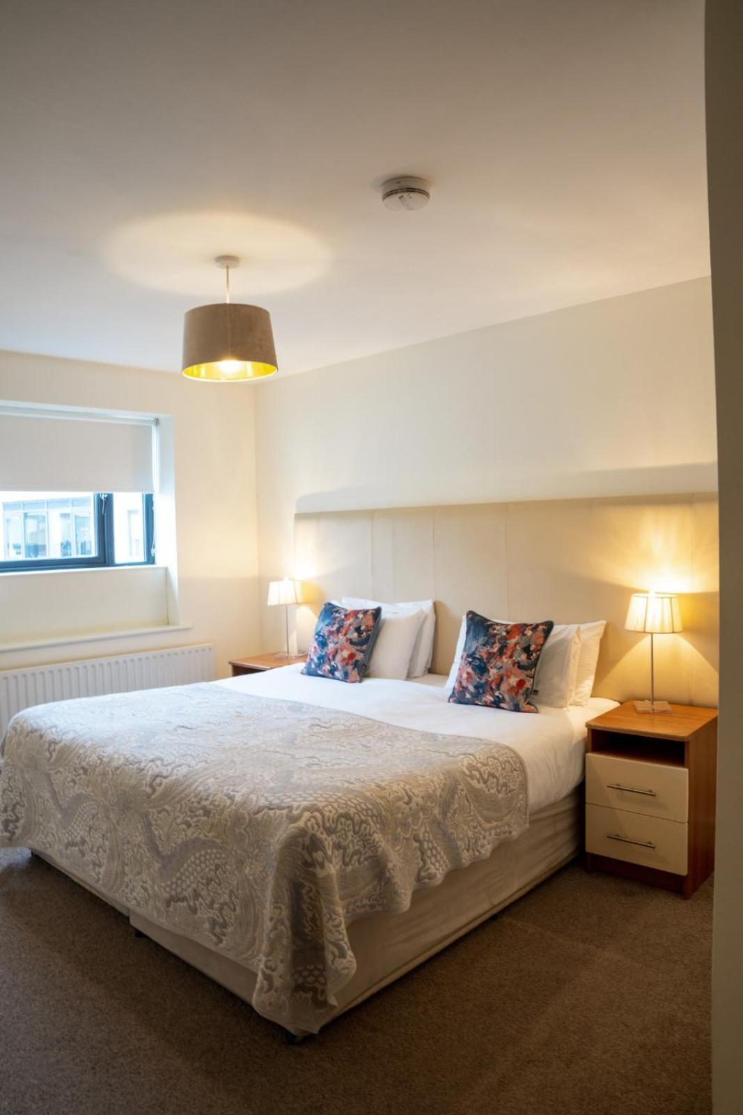 The Western Citypoint Apartments Galway Dış mekan fotoğraf