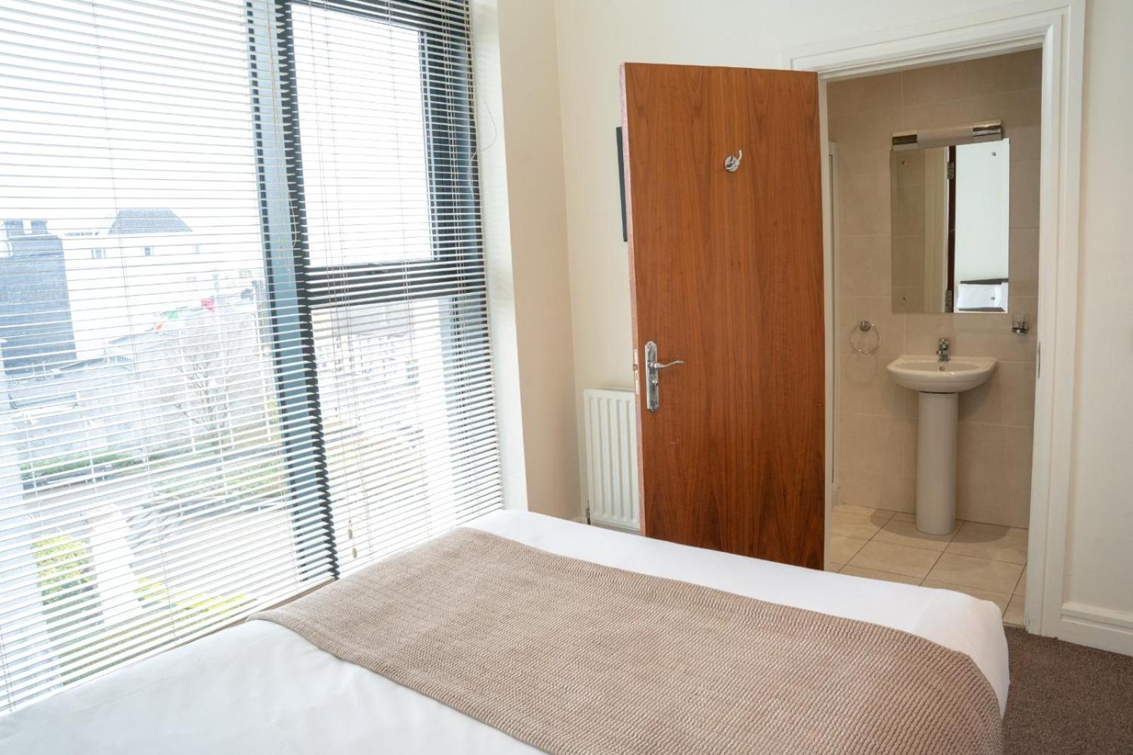 The Western Citypoint Apartments Galway Dış mekan fotoğraf