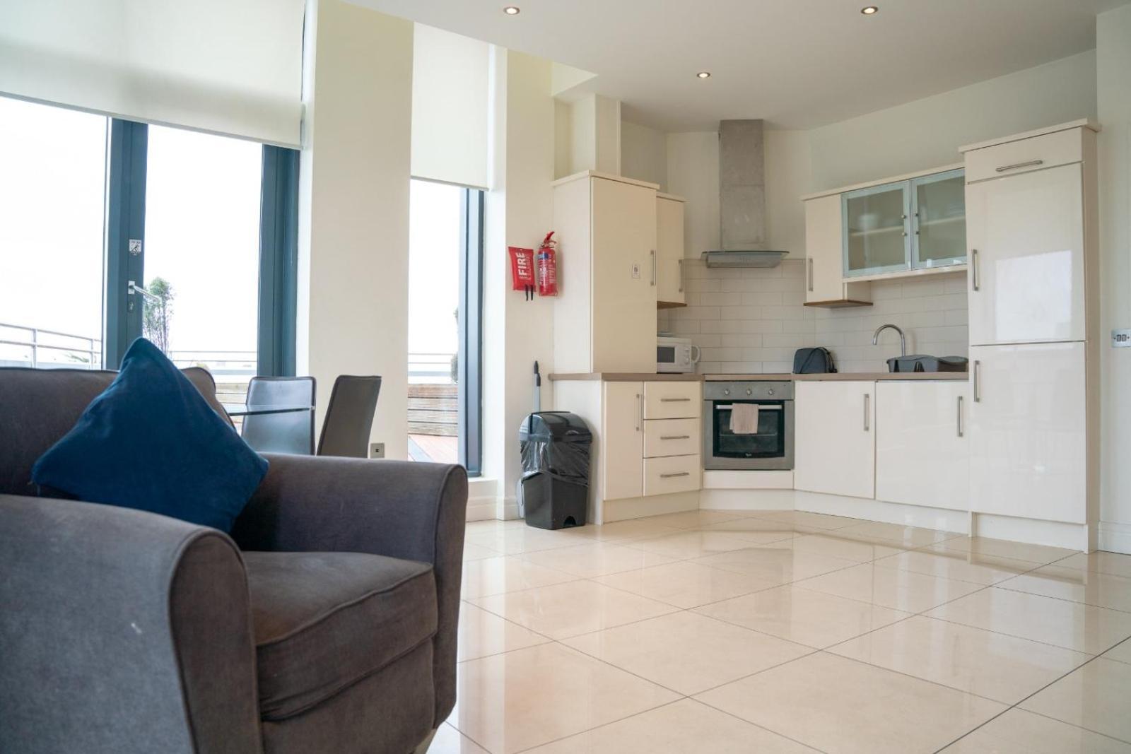 The Western Citypoint Apartments Galway Dış mekan fotoğraf