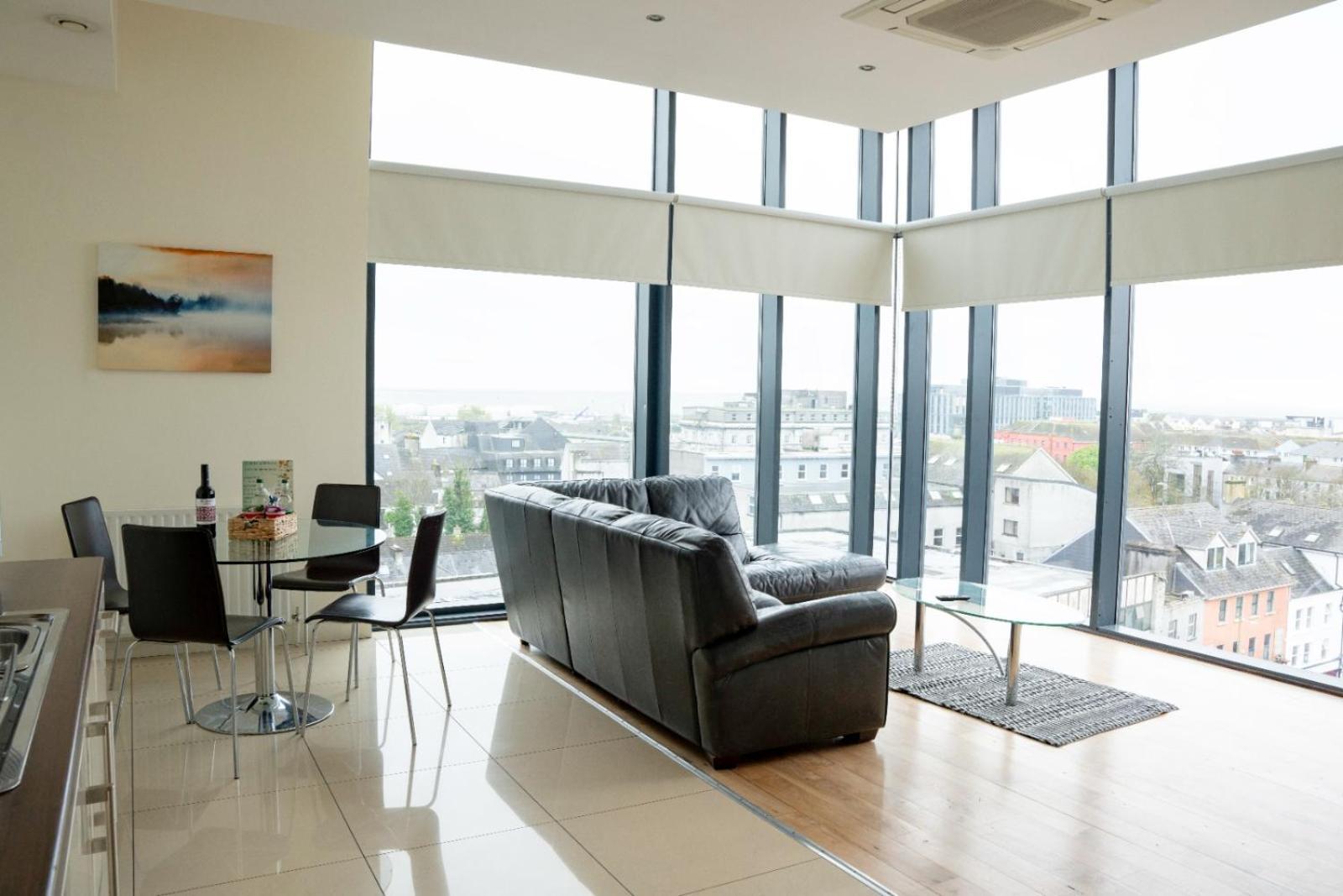 The Western Citypoint Apartments Galway Dış mekan fotoğraf