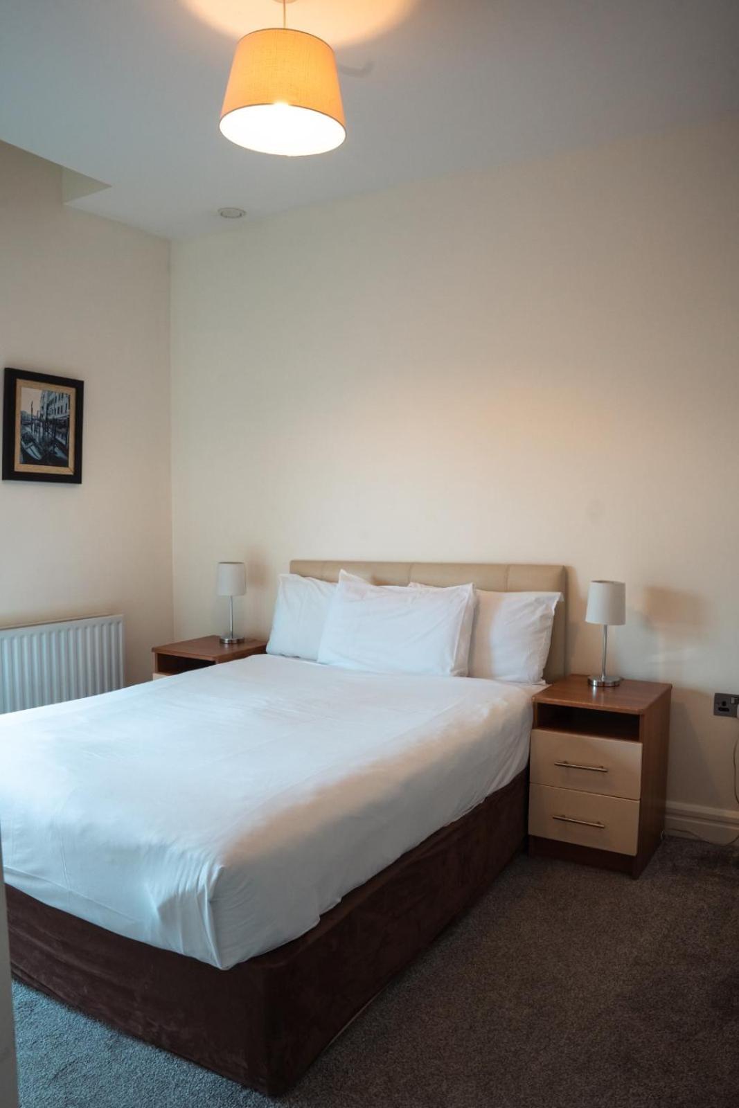 The Western Citypoint Apartments Galway Dış mekan fotoğraf