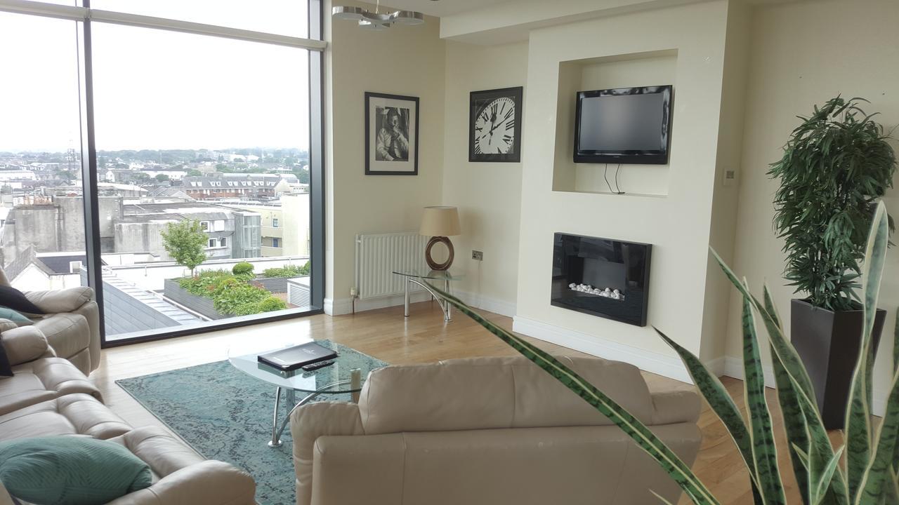 The Western Citypoint Apartments Galway Dış mekan fotoğraf