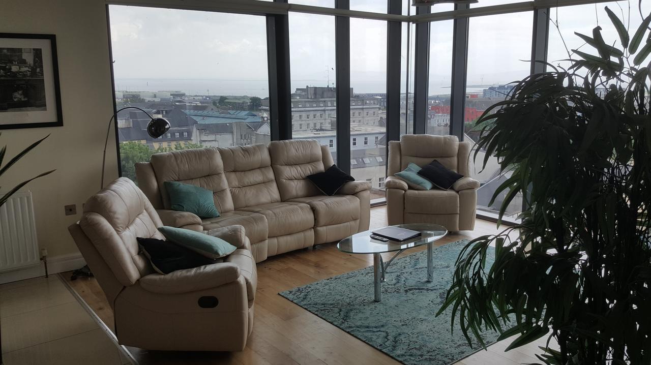 The Western Citypoint Apartments Galway Dış mekan fotoğraf
