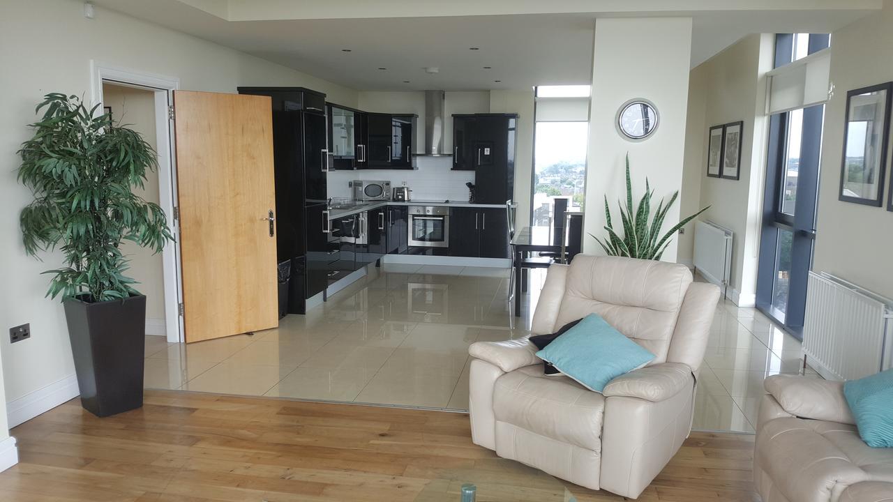 The Western Citypoint Apartments Galway Dış mekan fotoğraf